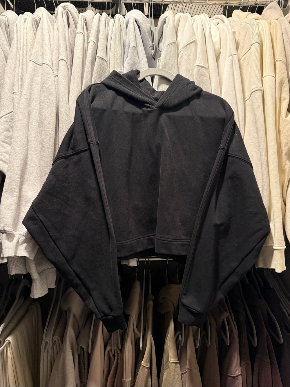 Vuori Cropped Hoodie